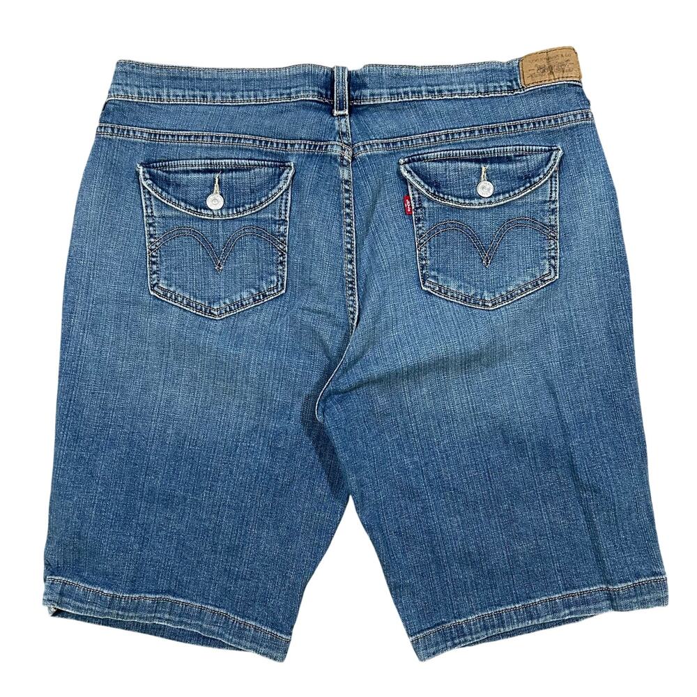 Vintage Y2K Levi’s 515 Denim Jean Short Womens Size 16 (36 Waist)
